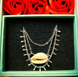 Silver bohemian shell anklet